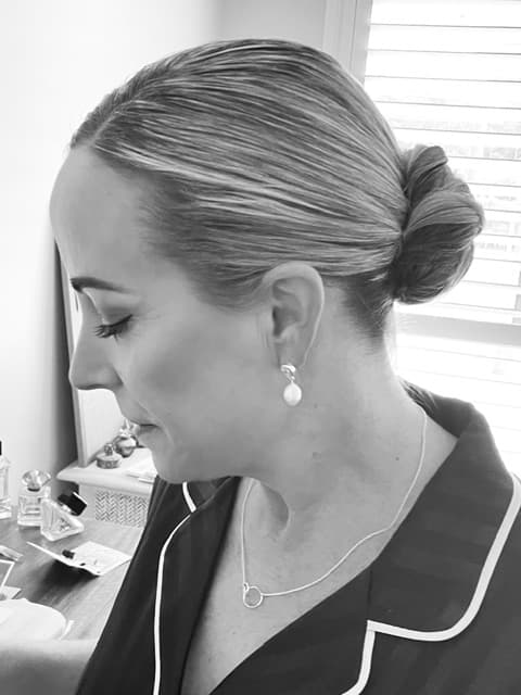 Blow Bar on Queen wedding gallery photo 10