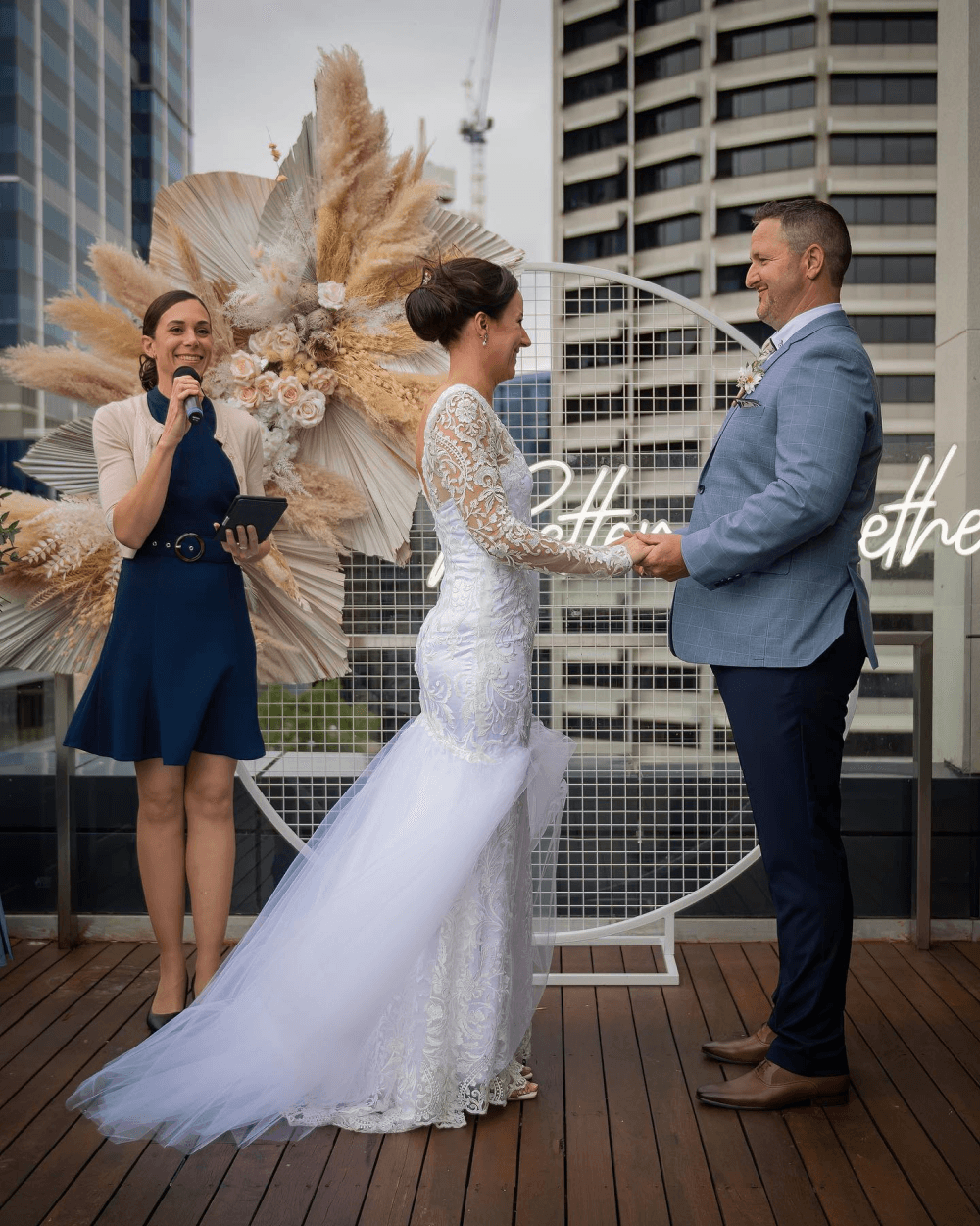 Leanne Britton Marriage Celebrant wedding photo