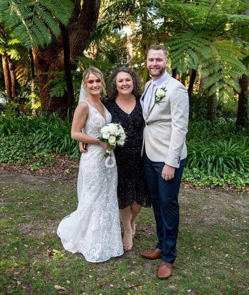 Annie the Celebrant wedding photo