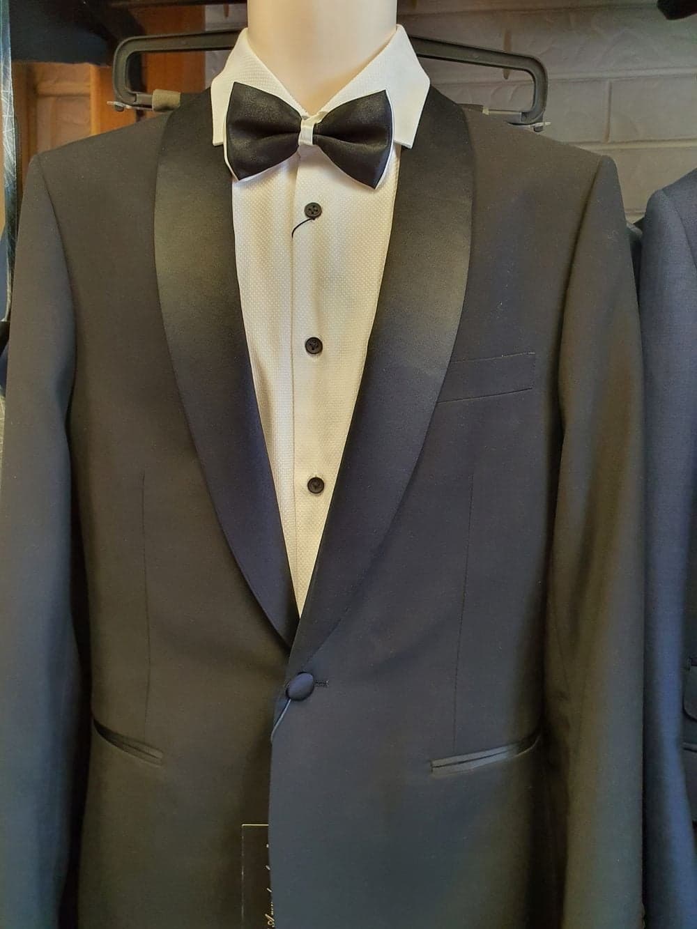 Modella Tailoring wedding photo