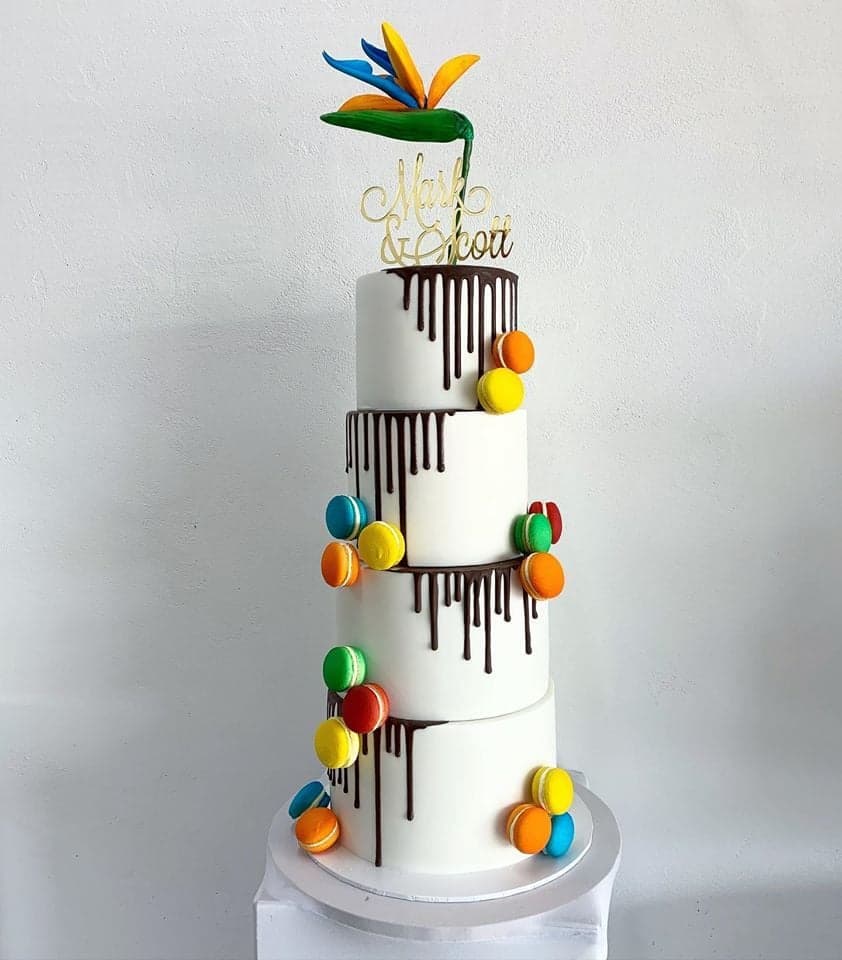 Lyons Den Cakes wedding photo