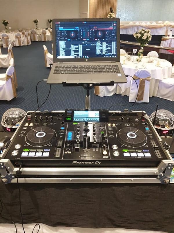 Phaze Entertainment wedding photo