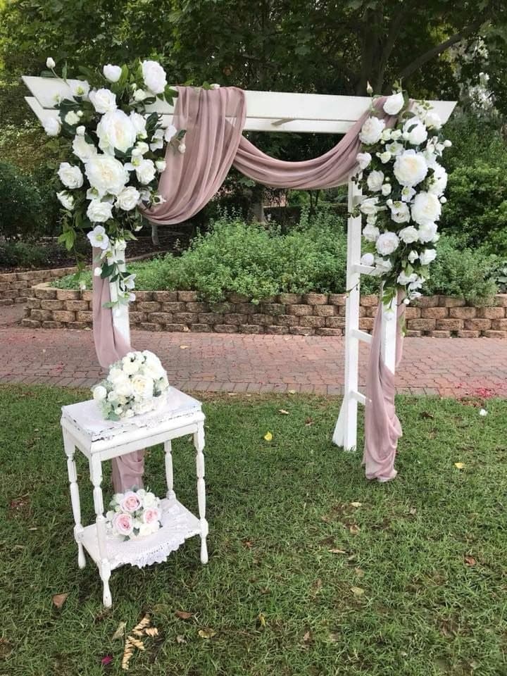 Borrowed Blooms wedding photo
