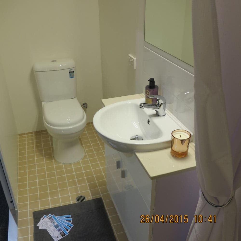 Ensuites to Suit wedding photo