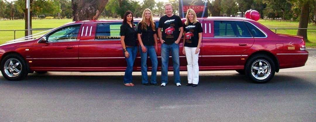 Red Limos Adelaide wedding photo