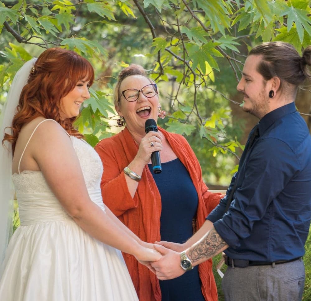 Kiss Kiss Weddings – Pat Haynes wedding photo