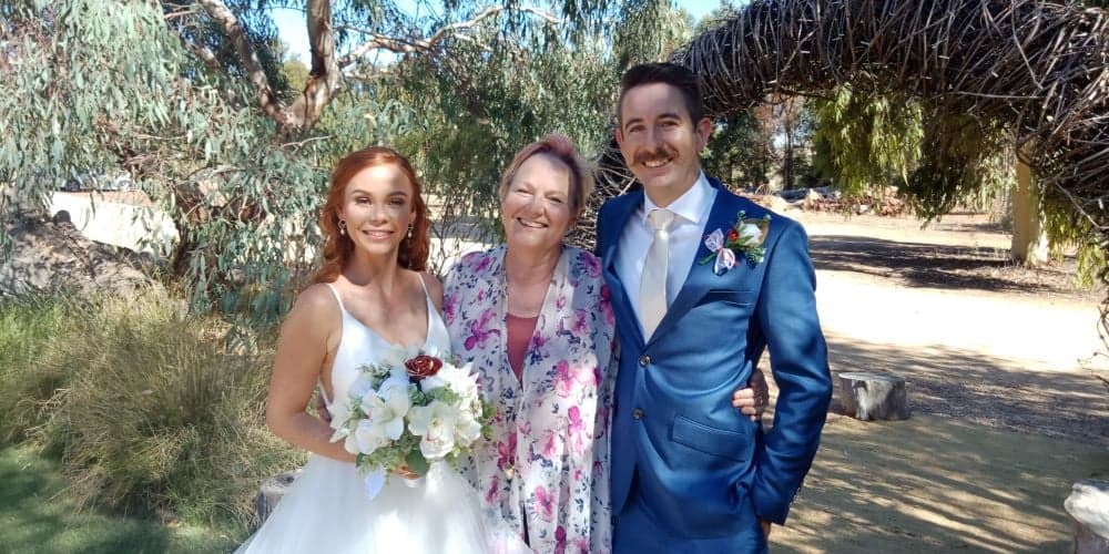 Kiss Kiss Weddings – Pat Haynes wedding photo