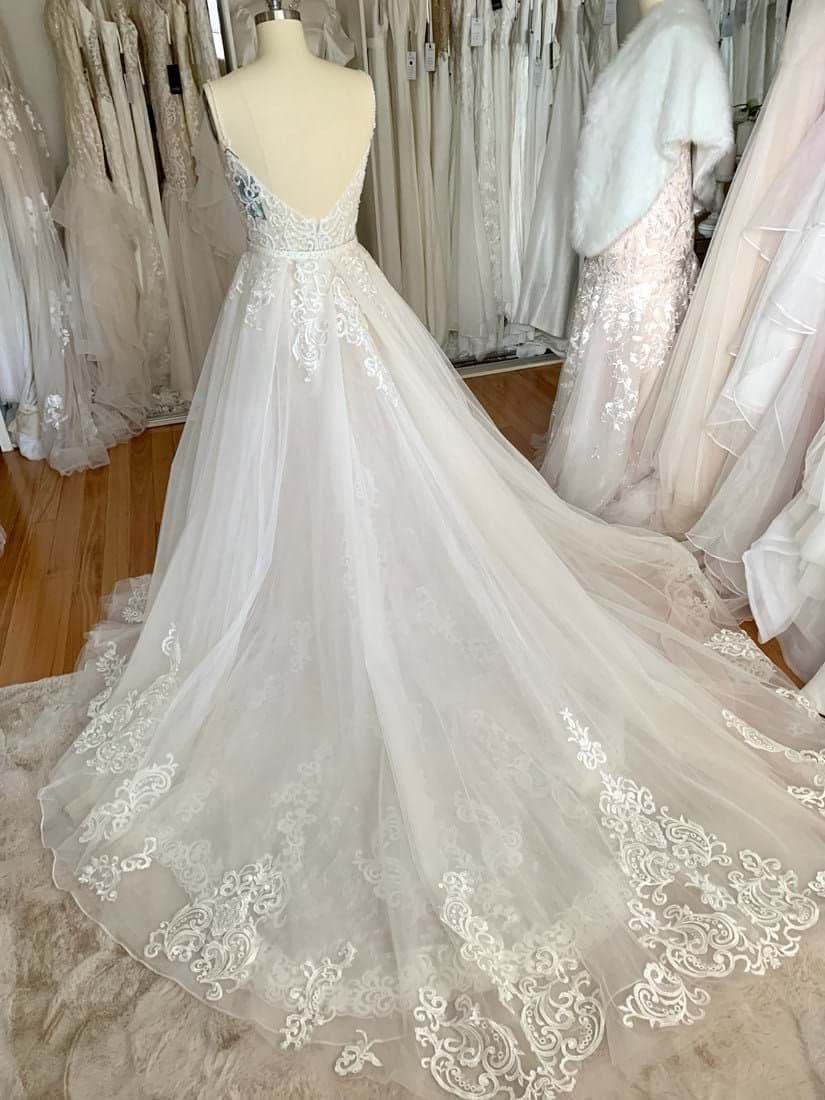 Evelyn Rowe Bridal wedding photo