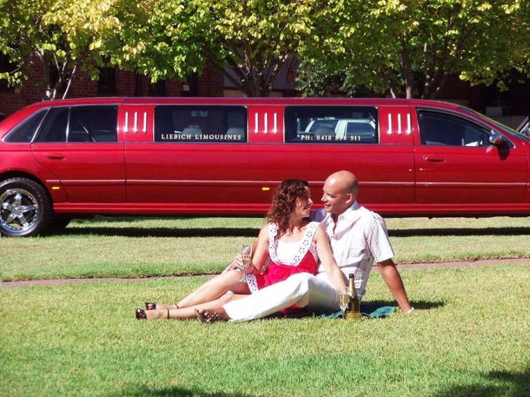 red limo4.jpg5  768x576